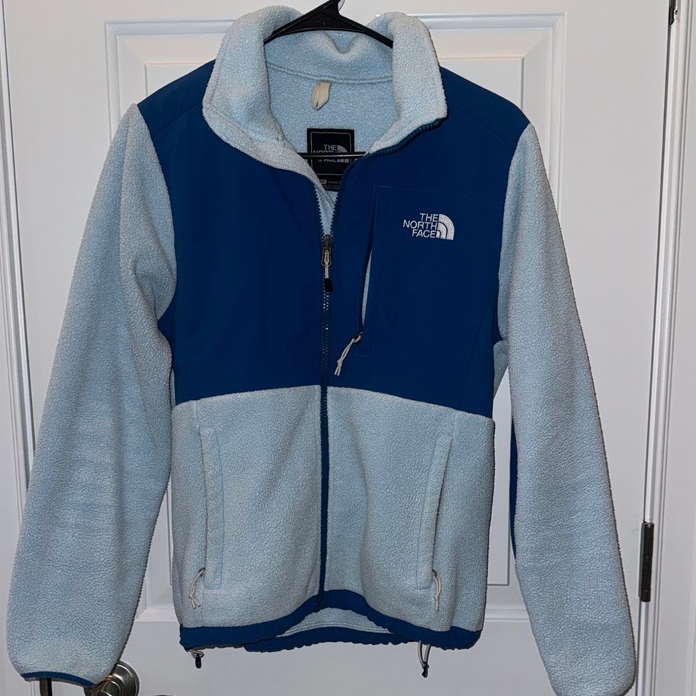 Women’s Small The North Face Blue and Light Blue Denali Fleece Jacket